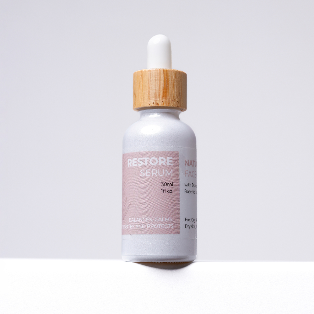 Натурален серум за лице против акне – матира мазната кожа без агресивни съставки