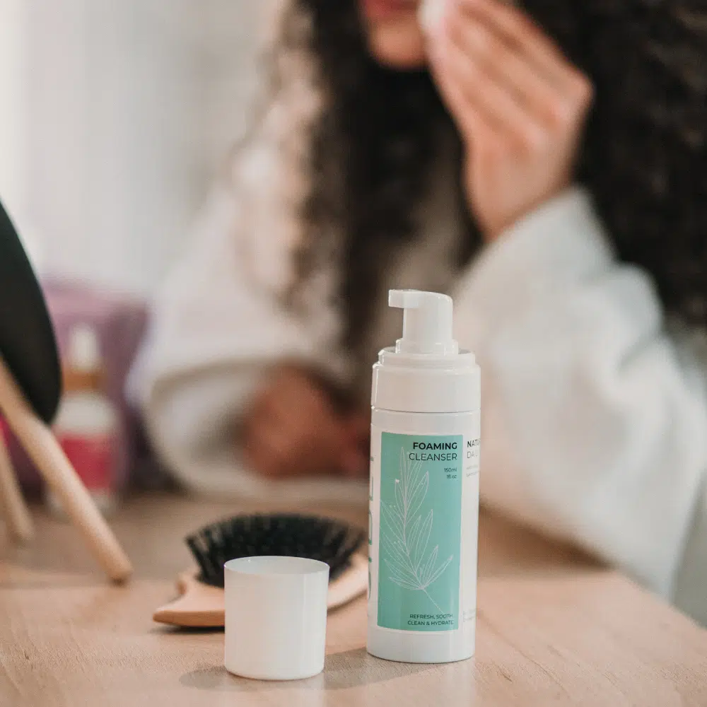 почистваща пяна за лице с витамин Е хиалуронова киселина от Cibly