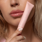 БАЛСАМ ЗА УСТНИ С ХИАЛУРОНОВА КИСЕЛИНА - ПРАСКОВА - Image 2