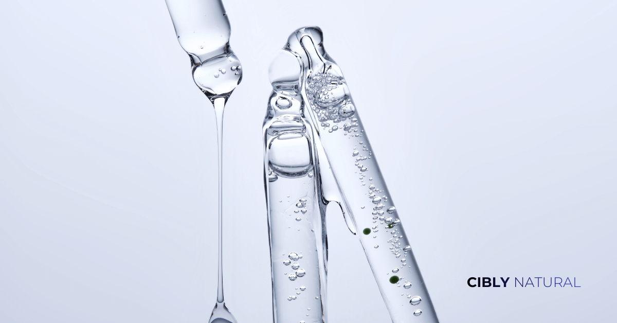 Глицерин молекули с водни капки – научна визуализация на хидратация