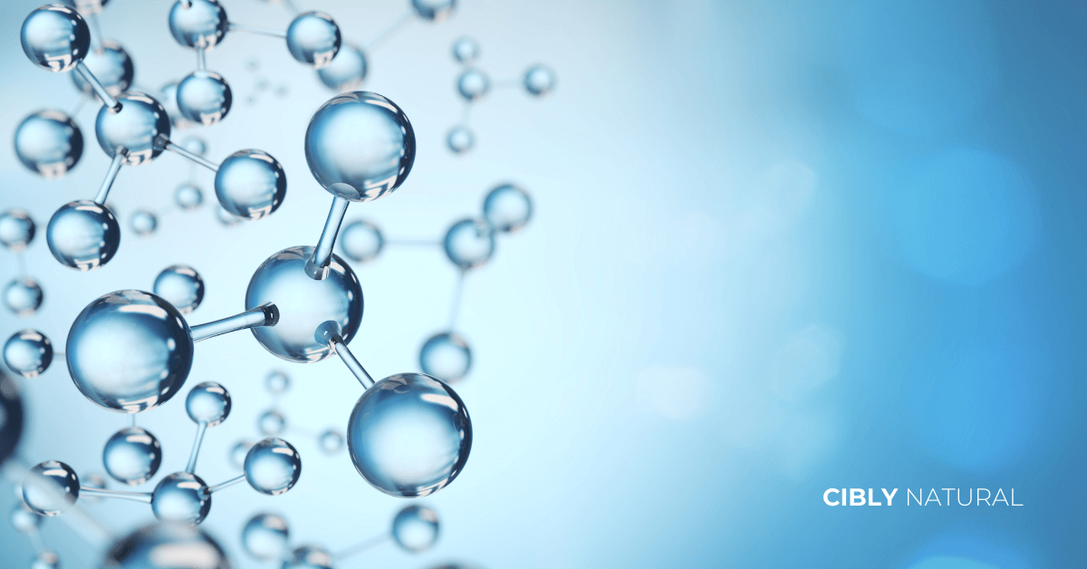 Глицерин молекула с три хидроксилни групи, привличащи водни молекули