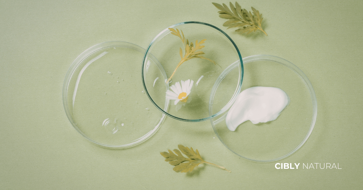 Сравнение на молекулярен размер между серум и крем за лице под микроскоп